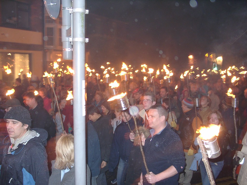 Bramley Bonfire geotagged Andrew Brandse Flickr