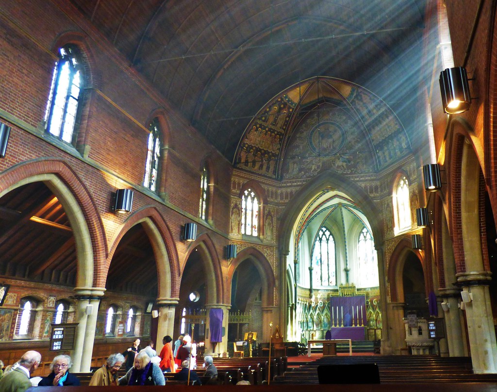 St. Saviour's, Eastbourne A bastion of 'South Coast Religi… Flickr