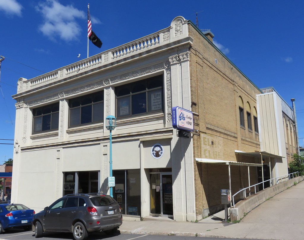 Eveleth Elks Lodge (Eveleth, Minnesota) Eveleth, Minnesota… Flickr
