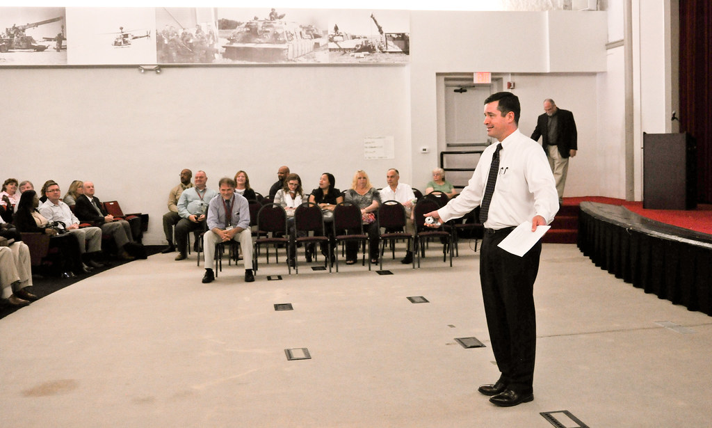 Civilians honored following town hall ABERDEEN PROVING GRO… Flickr