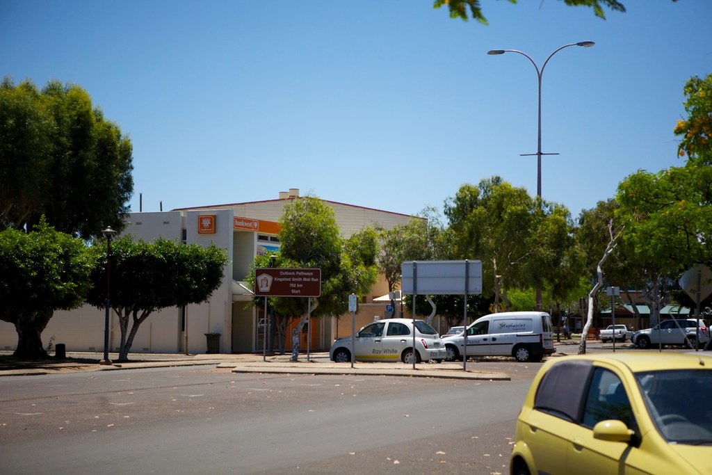 Carnarvon City Center Around noon I arrived at Carnarvon w… Flickr