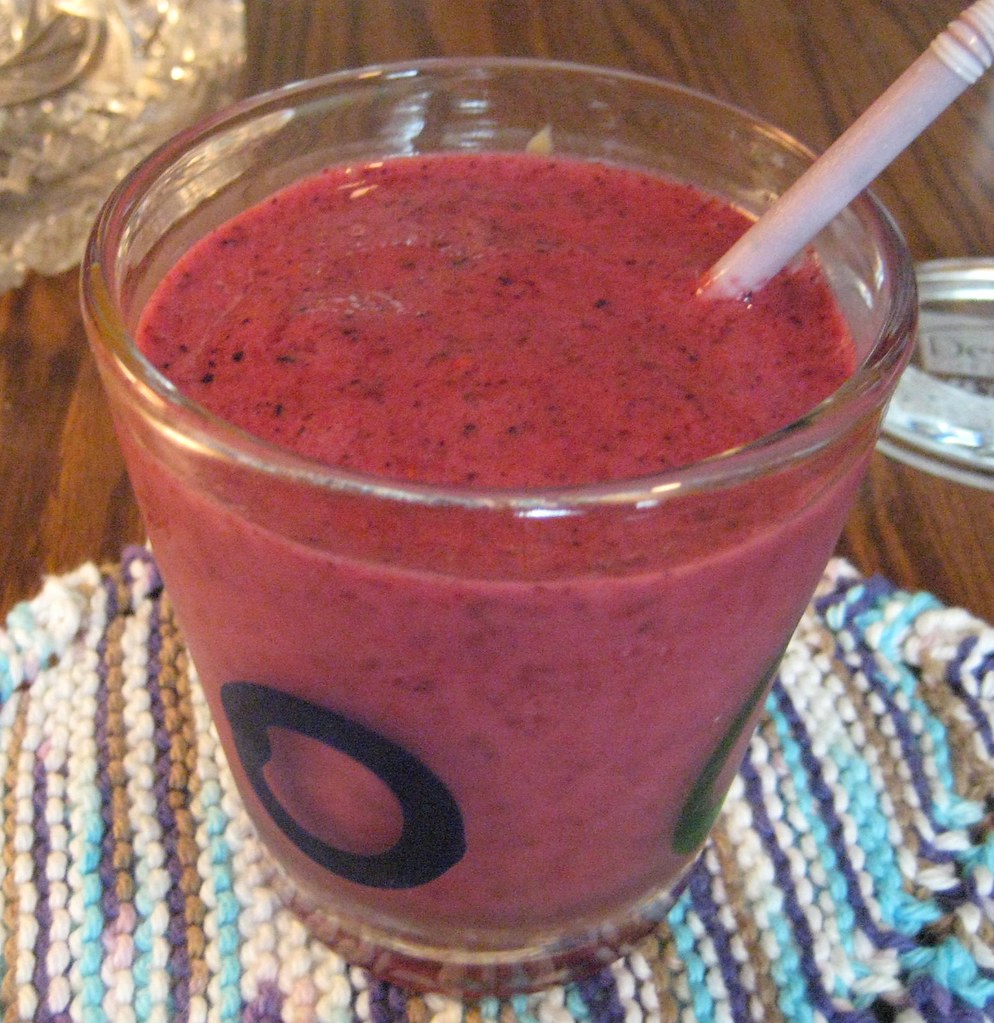 Banana Berry Smoothie I recently bought a Ninja blender so… Flickr