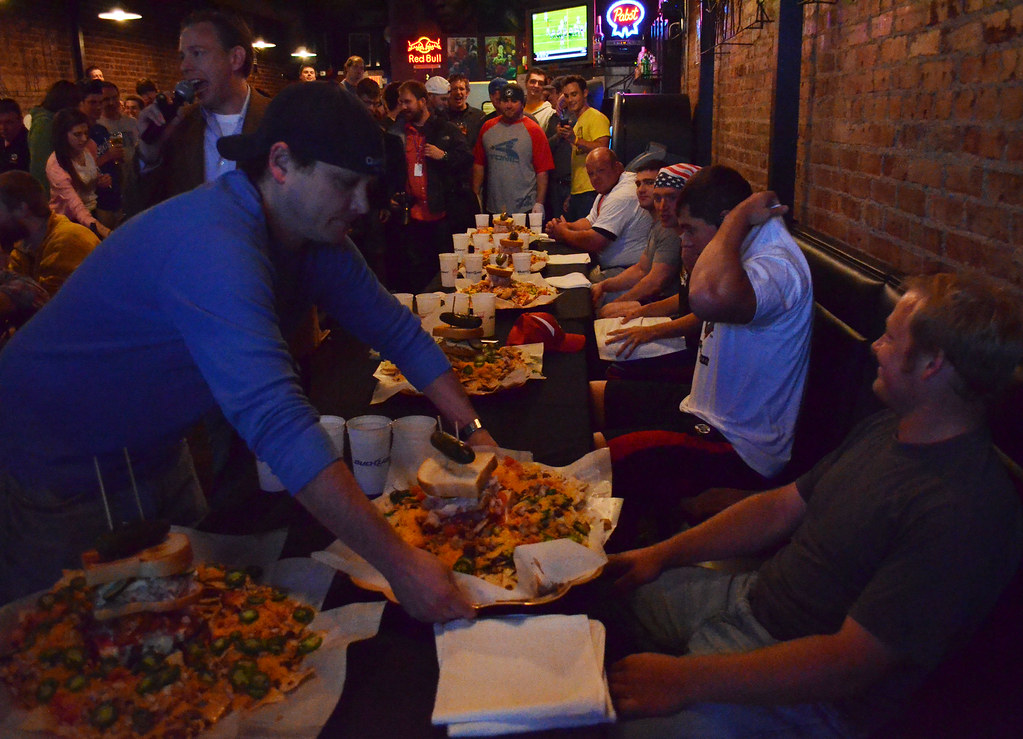 Quinton's Hosts Eating Contest for The Food Bank for Centr… Flickr