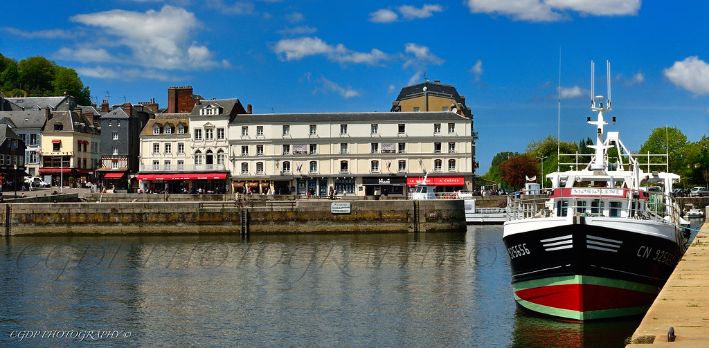 Honfleur Voici la dernière photo du port de Honfleur réali… Flickr