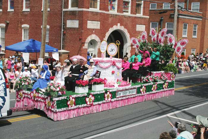 apple blossom festival 2023 parade Shenandoah Apple Blossom Festival® Parade Float If you wou… Flickr