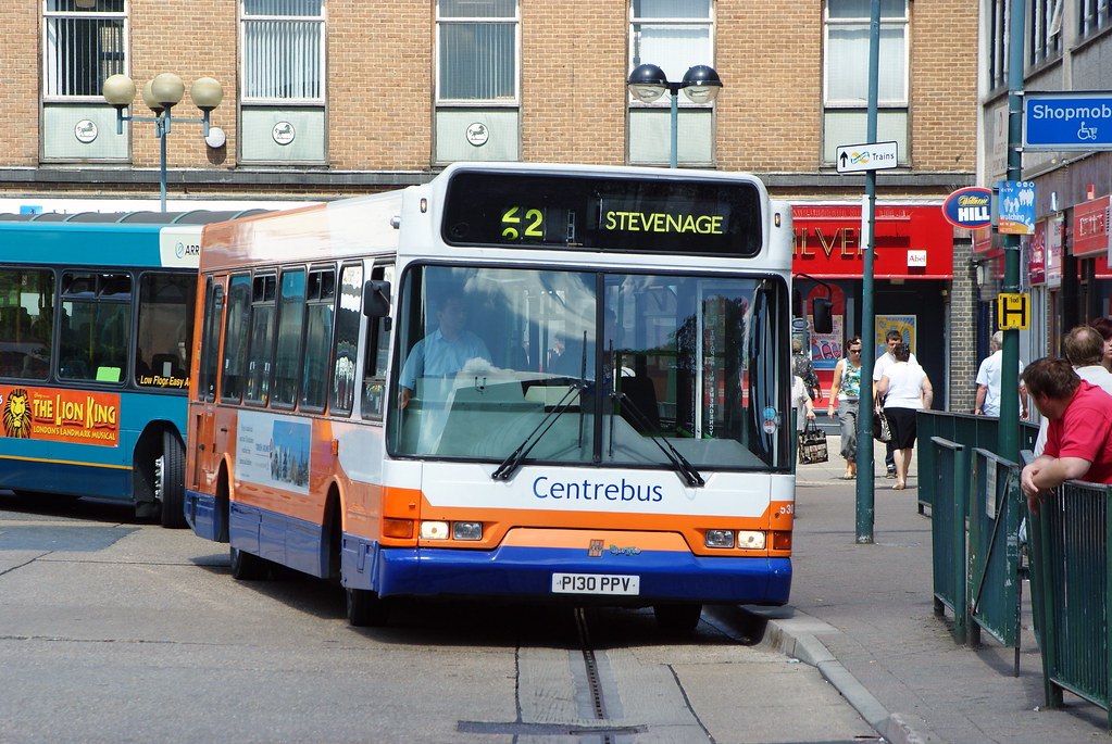 Centrebus ExIpswich Dennis Dart SLF East Lancs P130PPV in… Flickr