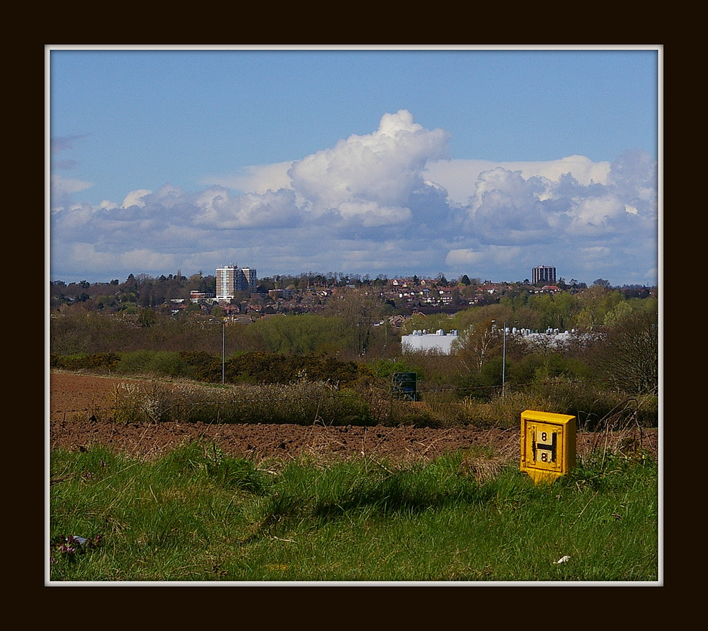 Coventry Suburbs. Kenilworth Court apartments to the left … Flickr