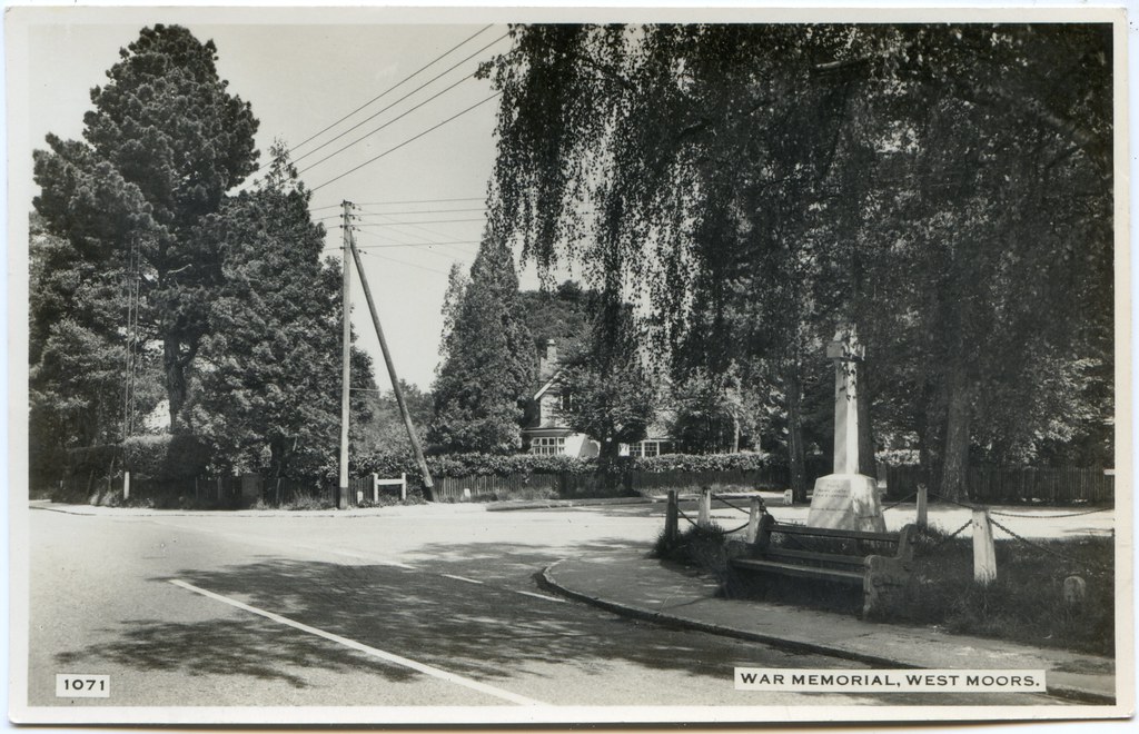 War Memorial, Station Road, West Moors, Dorset Sunny South… Flickr
