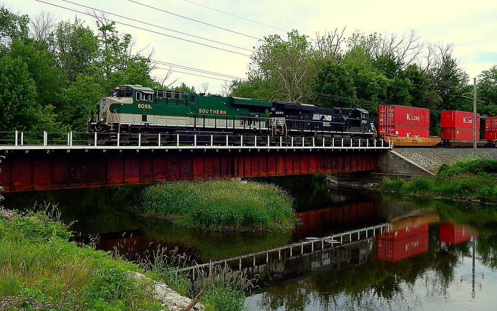 Southern heritage unit near New Paris Indiana On the Norfo… Flickr