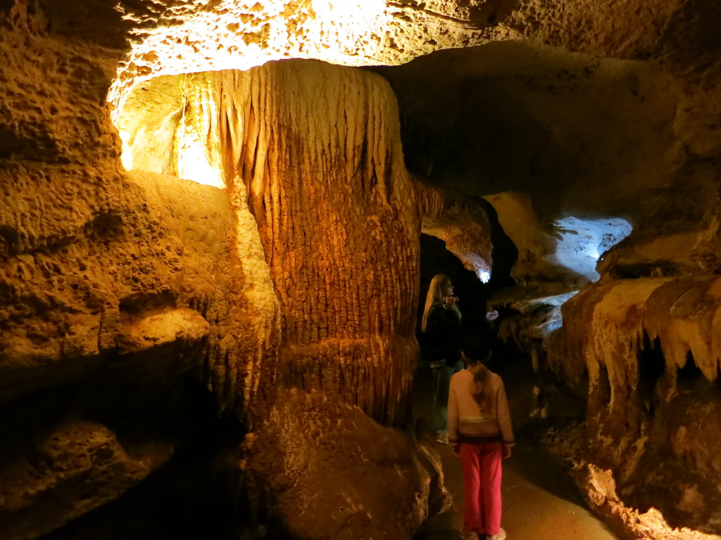 April 2012 and Jacob's Cave 091 Stephanie Jarman Flickr