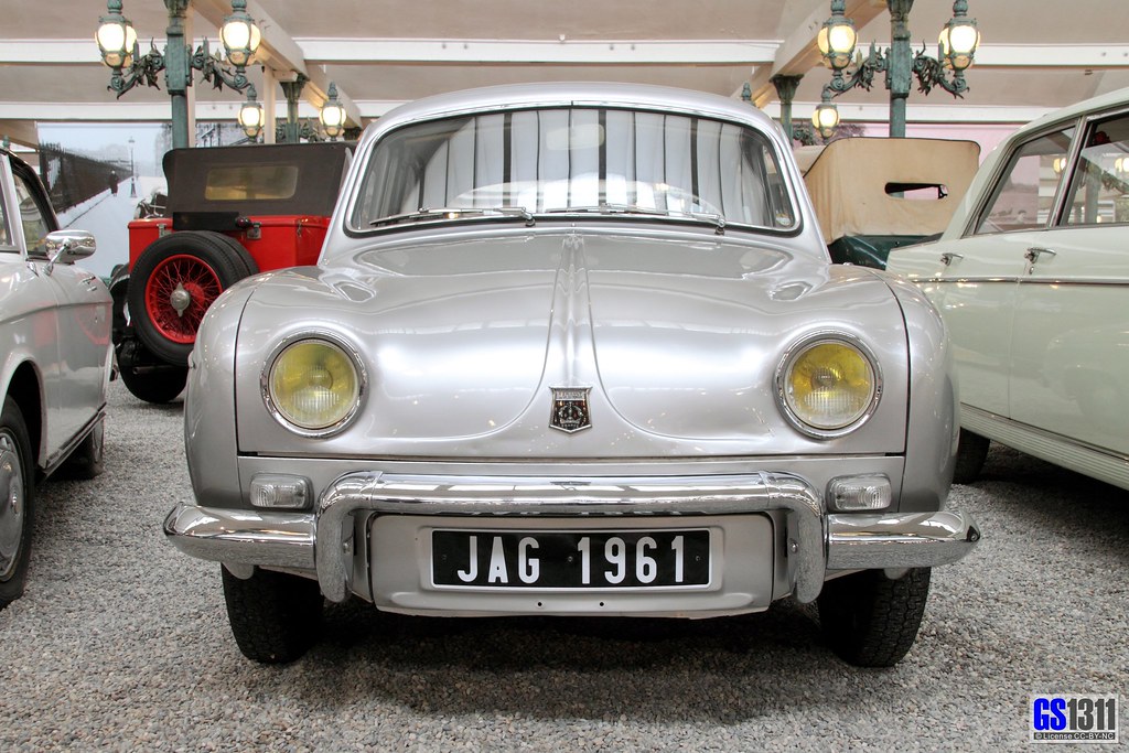 1961 Renault Dauphine Ondine Renault Dauphine is a rearen… Flickr