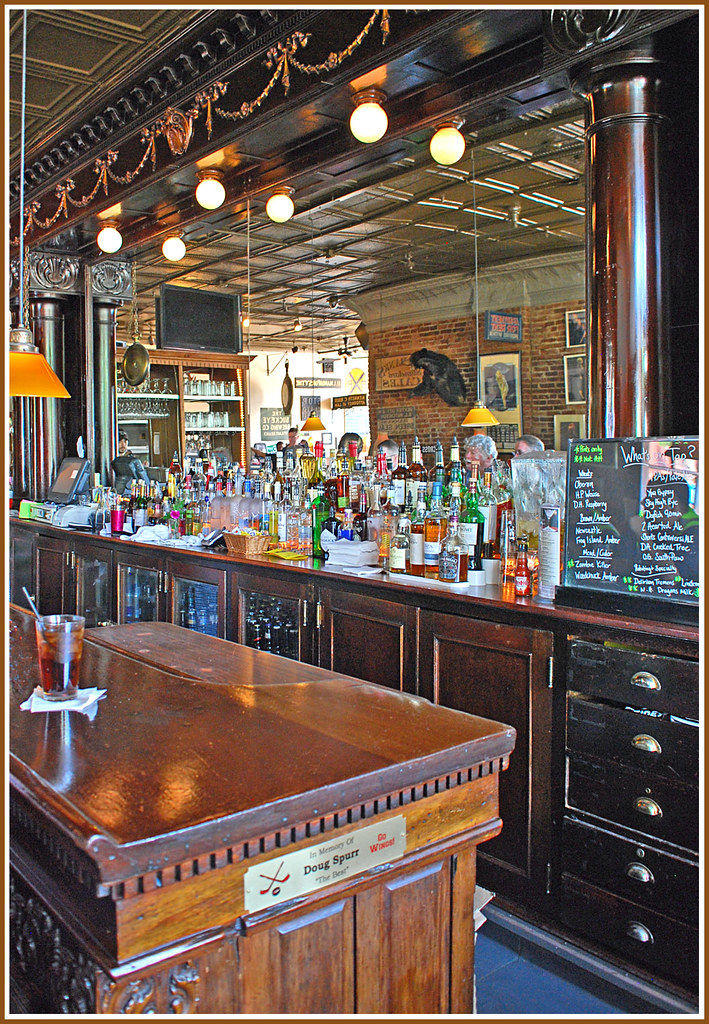 The Sidetrack Bar & Grill I took photographs for the Midwe… Flickr