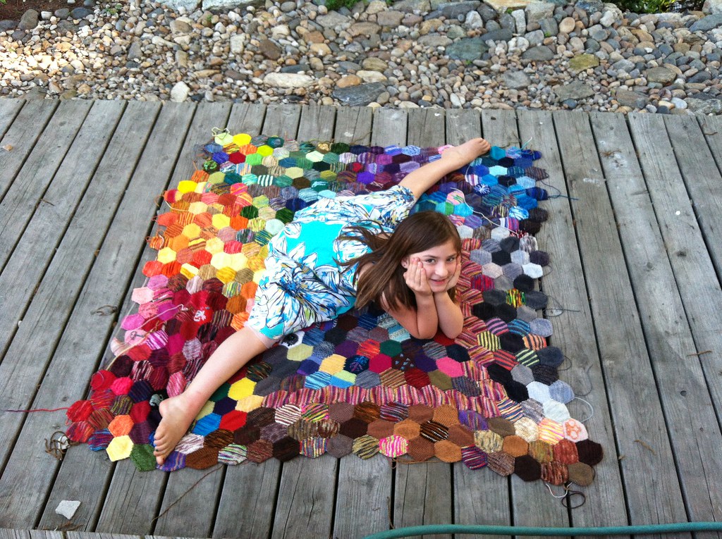 Girls, splits, blanket pezdiva Flickr