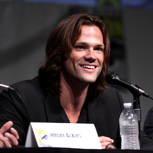 Jared Padalecki Jared Padalecki speaking at the 2012 San D… Flickr