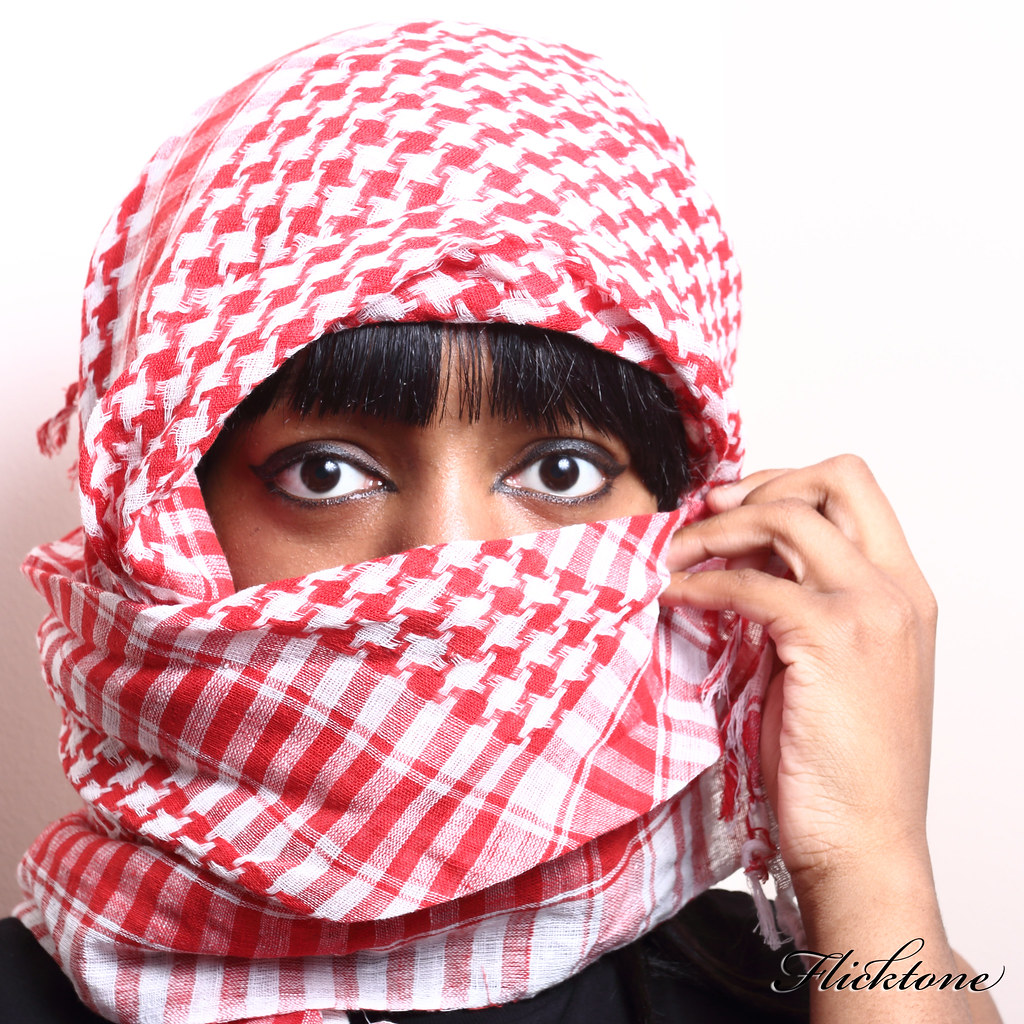 IMG_29Tone Arab Headdress Antony *** Flickr