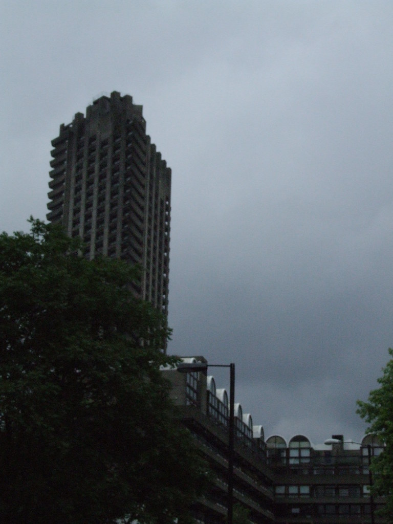 Cromwell Tower Looking up at Cromwell Tower, on the Barbic… Flickr