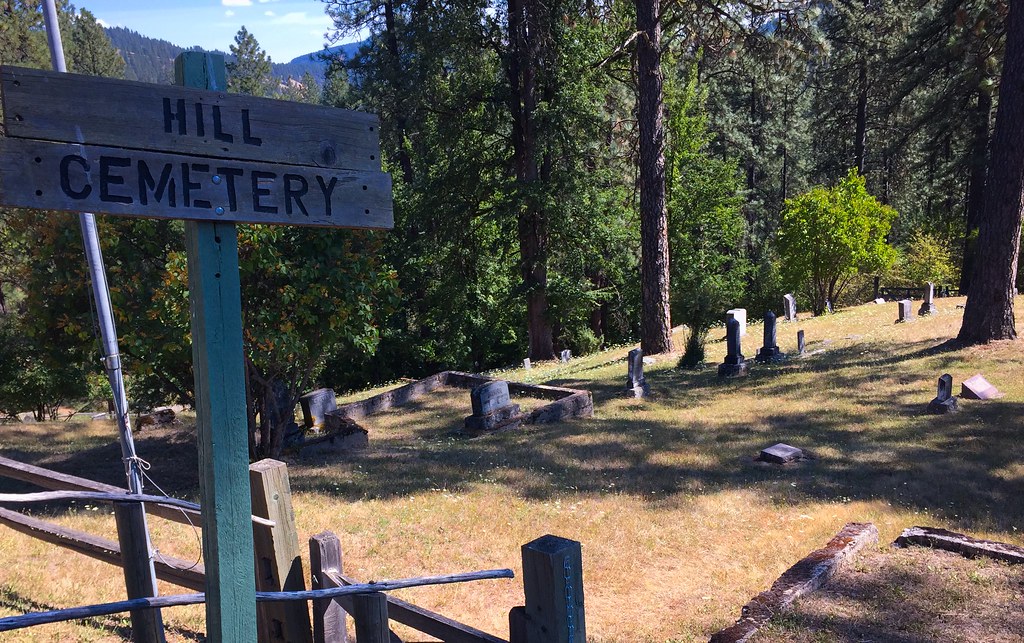 Hill cemetery in Orofino I've spent the night in Orofino p… Flickr