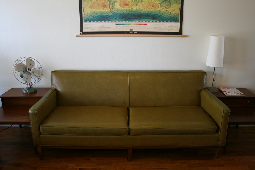MidCentury Couch MidCentury couch with great lines in a … Flickr