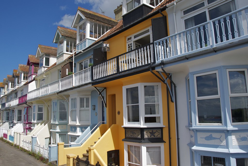Island Wall Houses, Whitstable Colourful painted houses al… Flickr