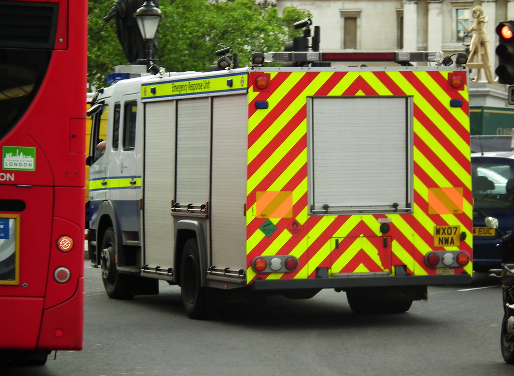London Underground ERU 2592 London Underground Emergency R… Flickr