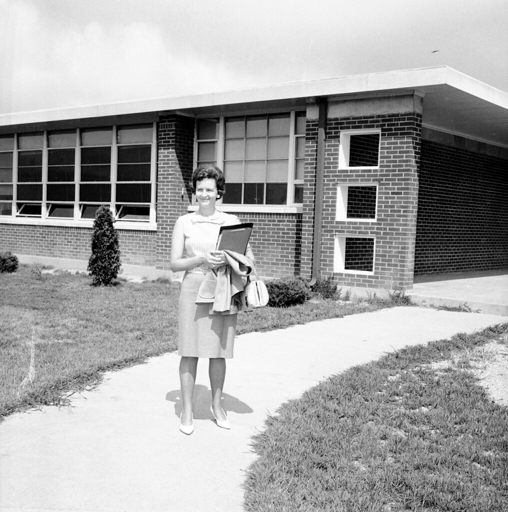 Pulaski Elementary Schools, Mrs. Roy Photography by Jim Sl… PCPL