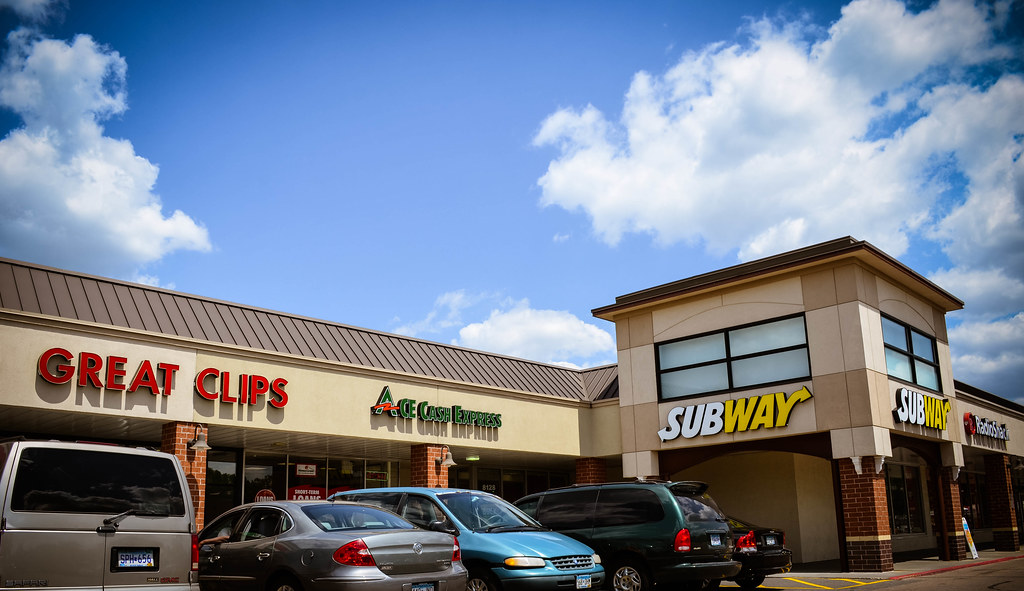 Strip mall attached to Knollwood m01229 Flickr