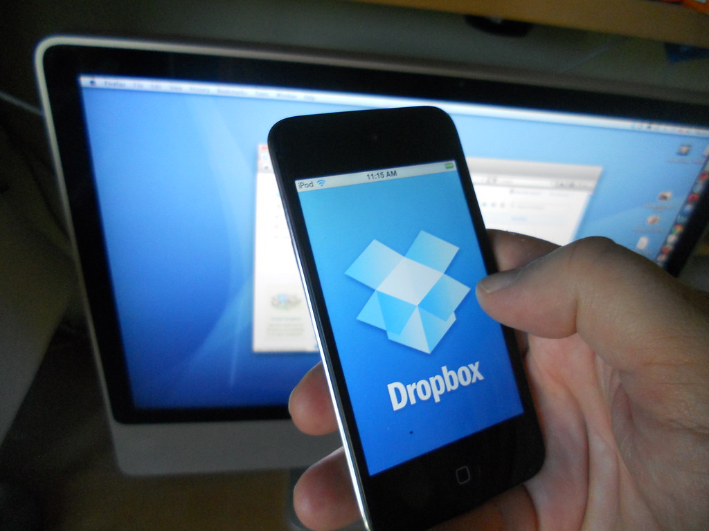 Dropbox Dropbox on an iPhone. Per the terms of this creati… Flickr