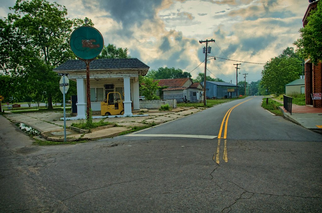 The Ol' Fillin' Station Prosperity, South Carolina The c… Flickr
