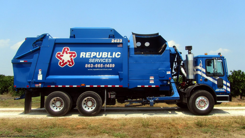 Republic Services Mack MRU633 / Heil DuraPack 7000 ASL … Flickr