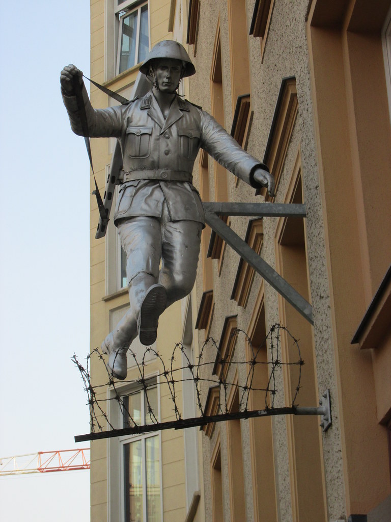 Conrad Schumann defects to West Berlin, 1961 r/MorbidReality