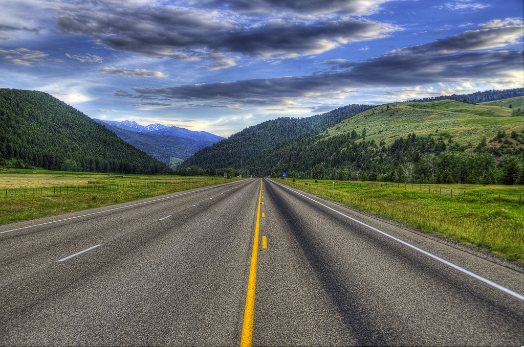 Gallatin Road In Gallatin Gateway, MT. About to head into … Flickr