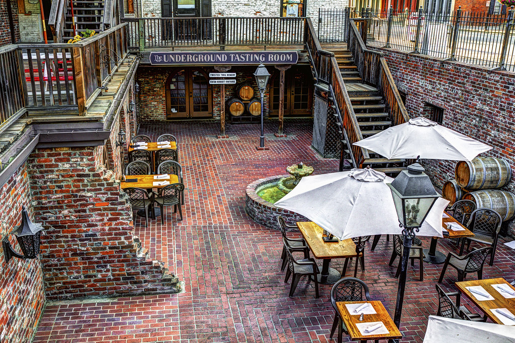 Underground Tasting Room, Old Sacramento, Sacramento CA (C… Flickr