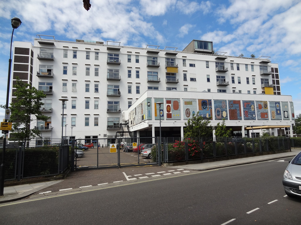 Watson House, Fulham This building was called Watson House… Flickr