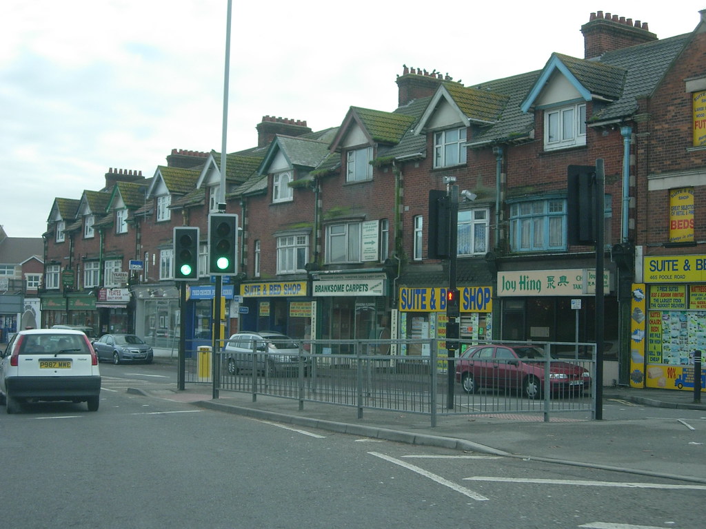 POOLE RD. BRANKSOME. POOLE. DORSET. JANUARY 2006 BOURNEMOUTH GRANT