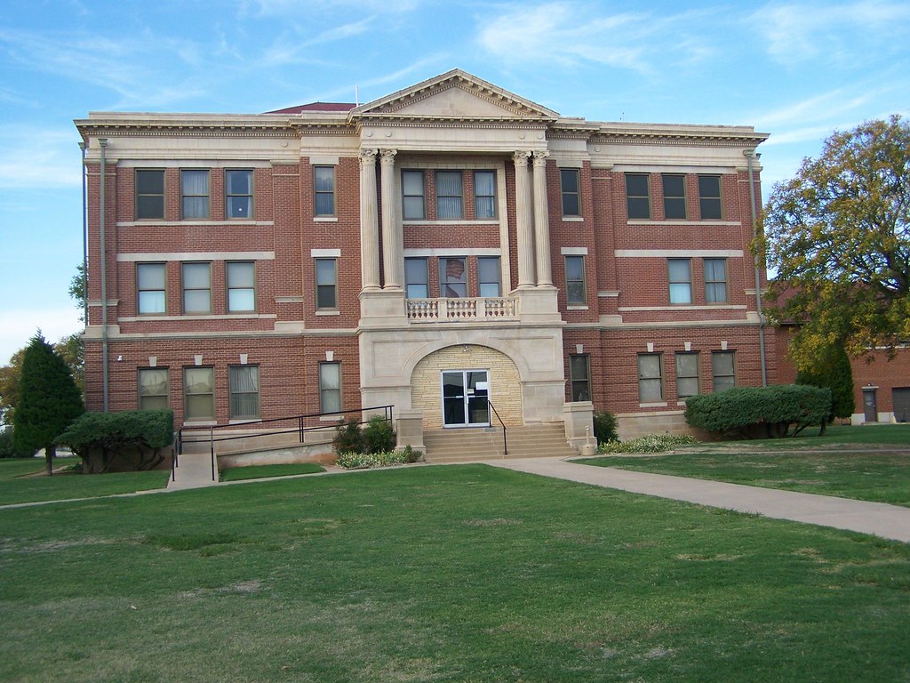Grant County Courthouse Medford OK (2) nrhp 84003027 Kevin