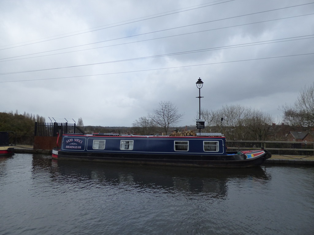 Bournville Moorings Worcester & Birmingham Canal narro… Flickr