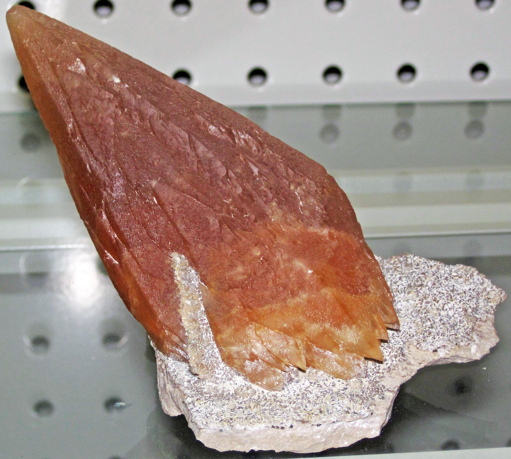 Calcite crystal (Pugh Quarry, near Custar, Ohio, USA) 4 Flickr