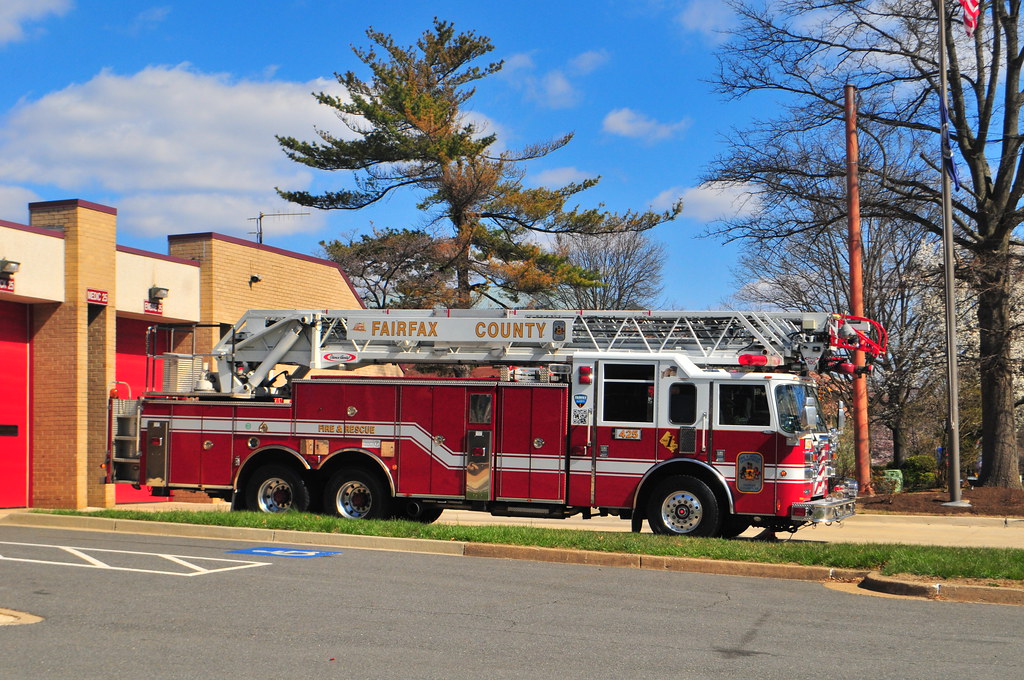 Fairfax County Fire and Rescue Department Ladder 425 Flickr