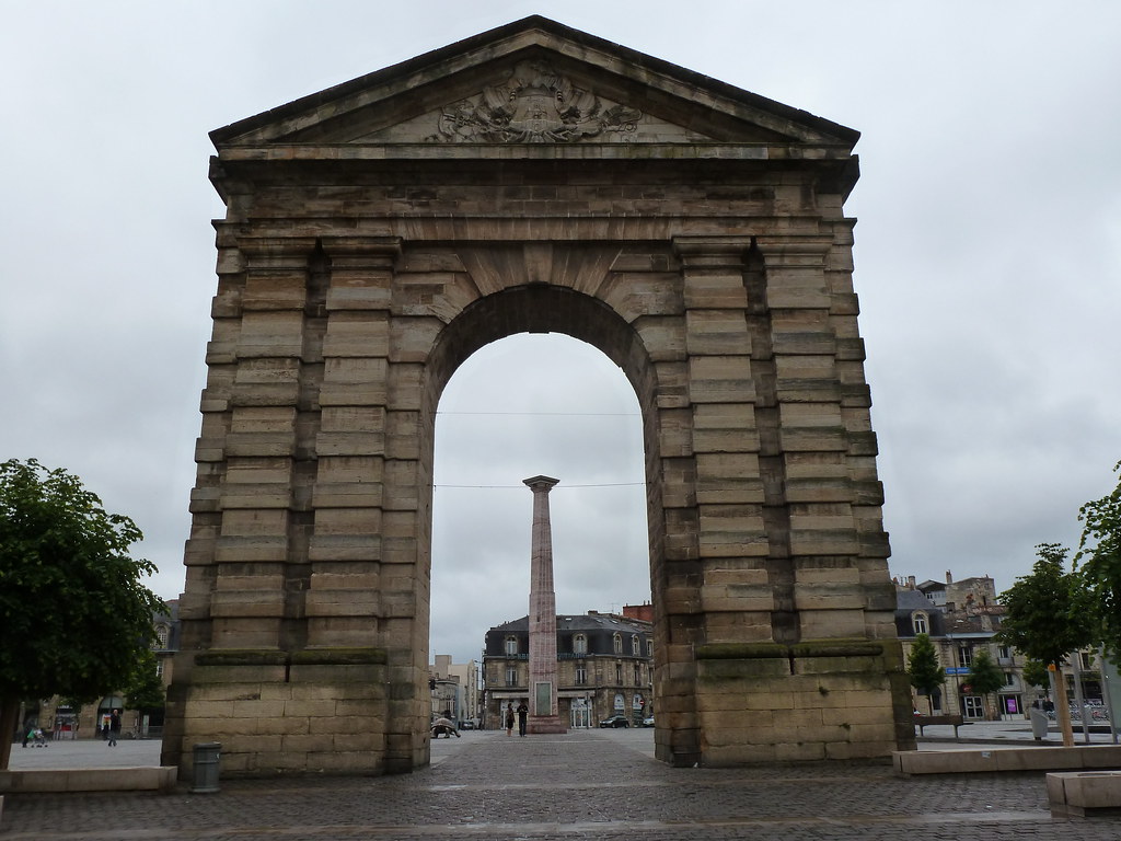 Porte d'Aquitaine Close to the site of the old Hospital of… Flickr