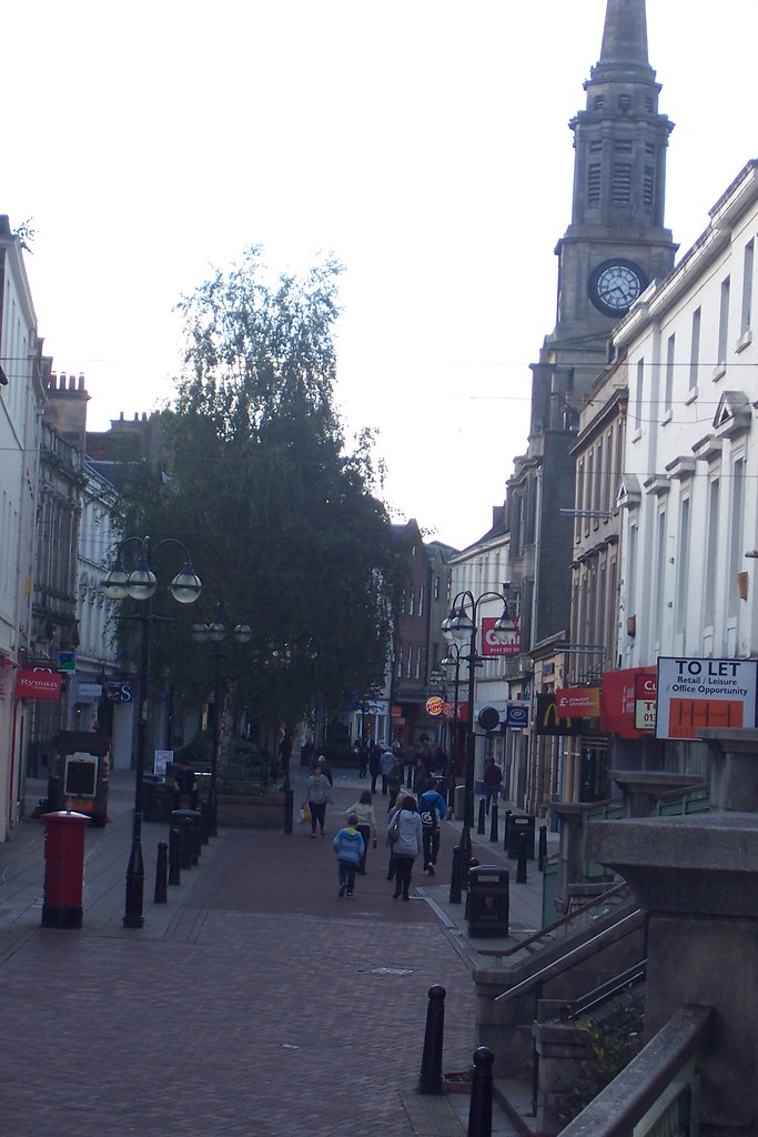 FALKIRK HIGH STREET. Joe Morris Flickr