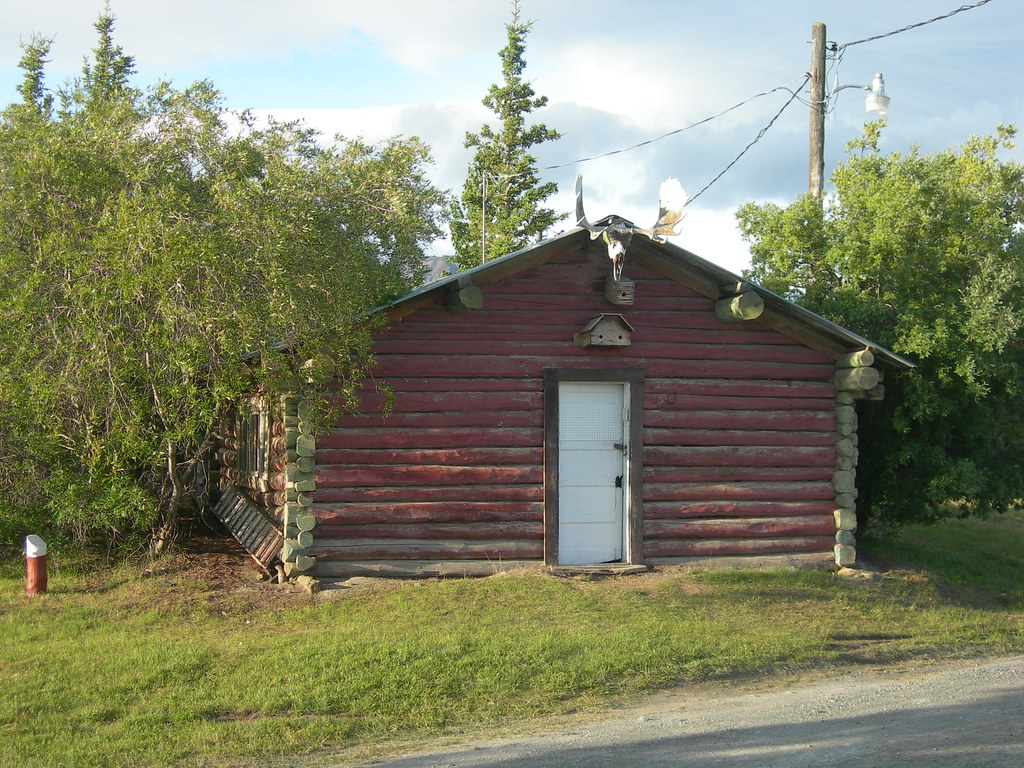 Moose Horn Cabin Burwash Landing, Yukon Built in 1939 by L… Flickr