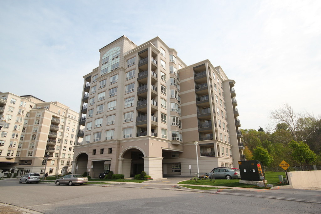 607 2000 CREEKSIDE Drive Dundas Michael St.Jean Flickr