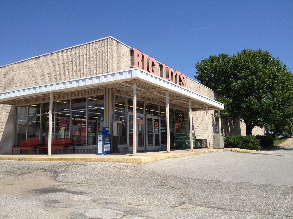 White Oak Plaza Shopping Center Blue Springs, MO Mike Kalasnik Flickr