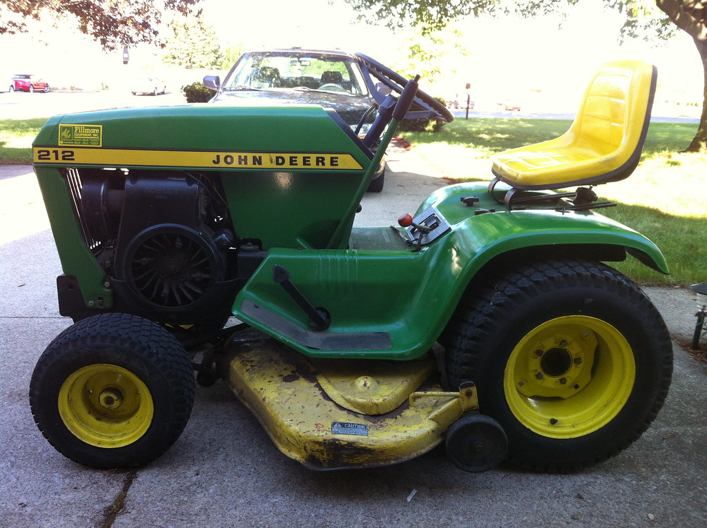 1978 John Deere 212 My new garden tractor. Justin Moore Flickr