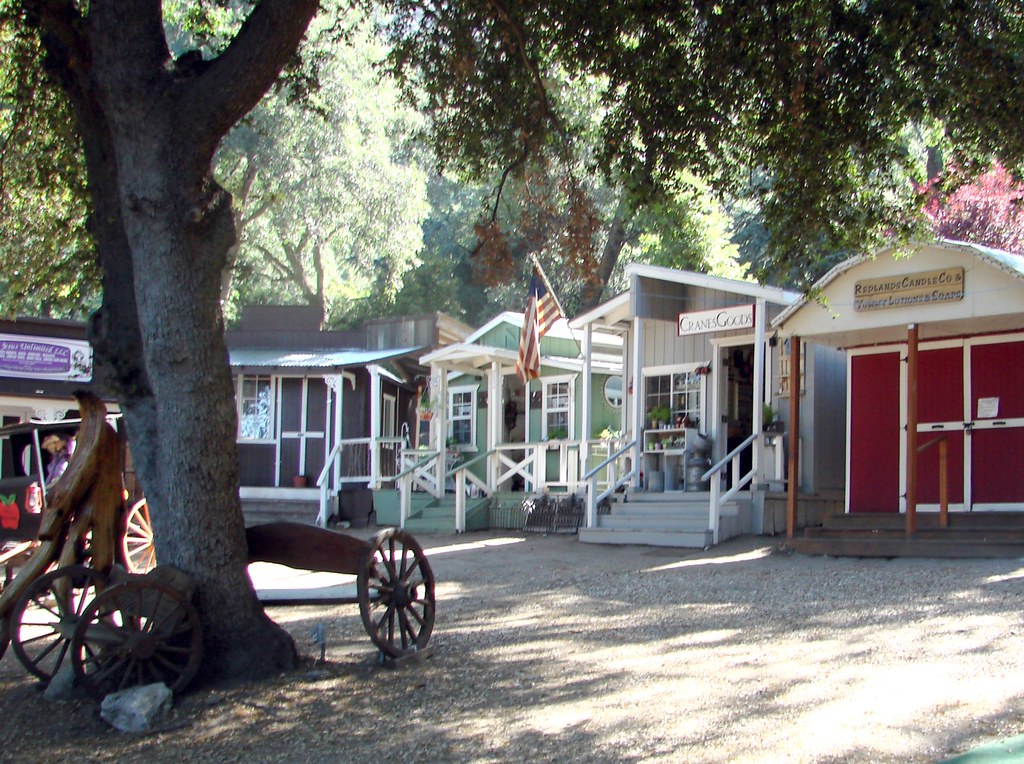 Oak Glen, Oak Tree Village 62012 (1 in a multiple picture… Flickr