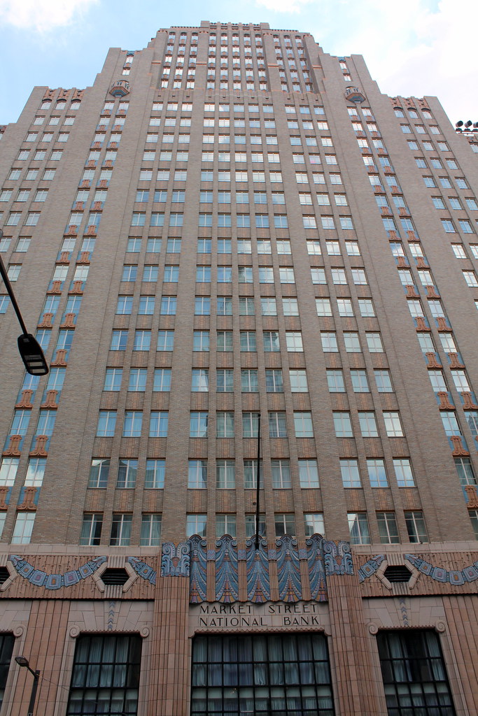 Philadelphia One East Penn Square a photo on Flickriver