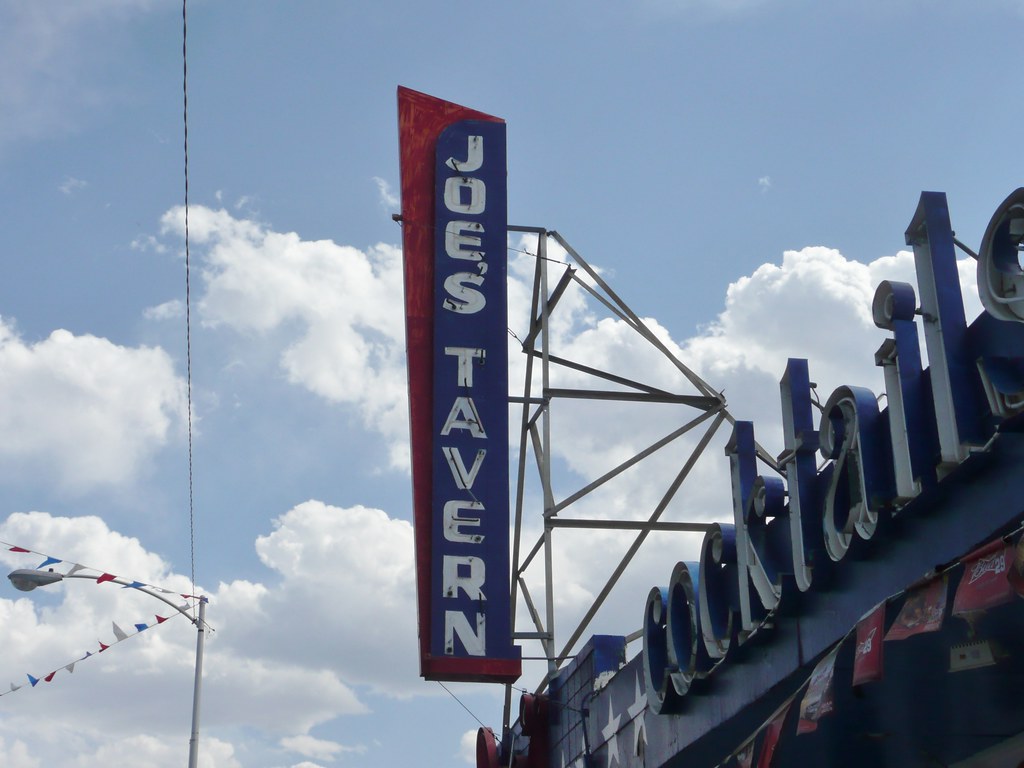 JOE'S TAVERN HAWTHORNE NEVADA 537 Sierra Way. Frank Kelsey Flickr