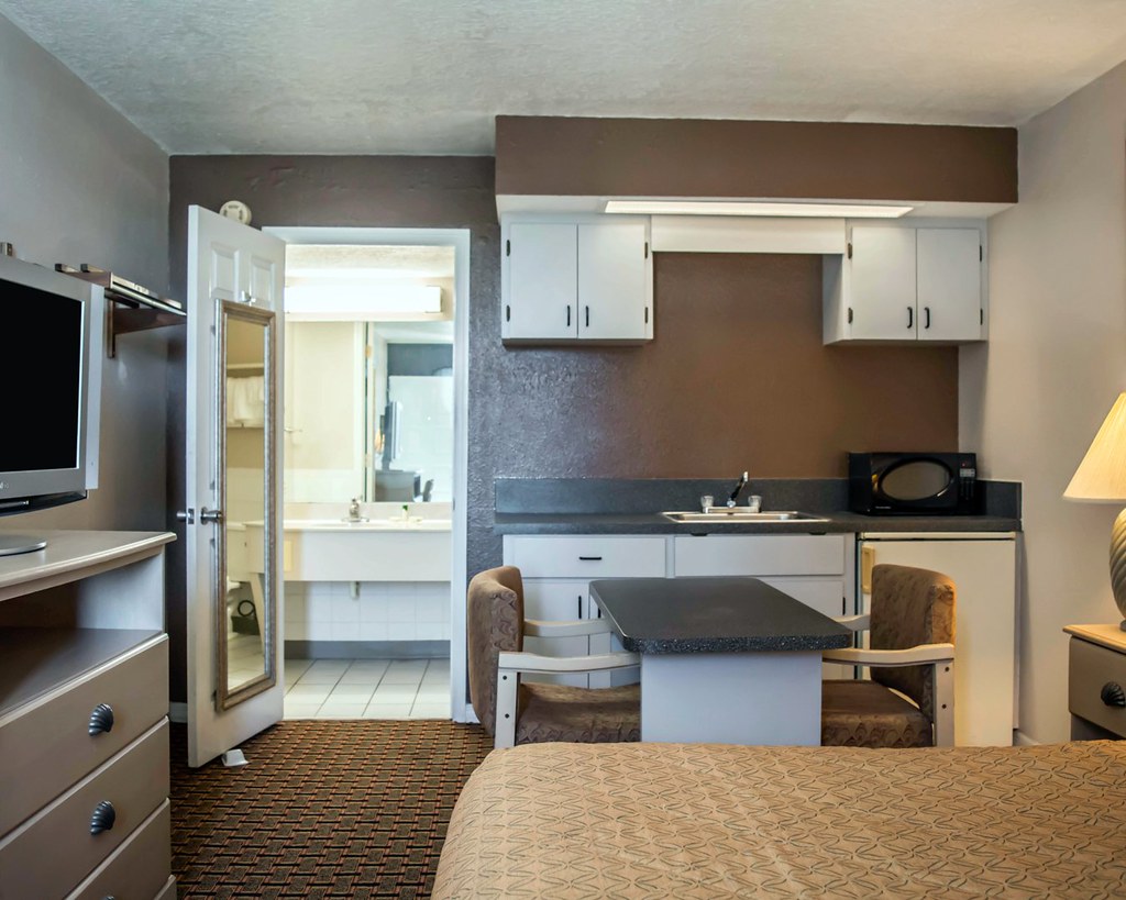 New Port Richey Hotels near TPA Famous City attraction lik… Flickr