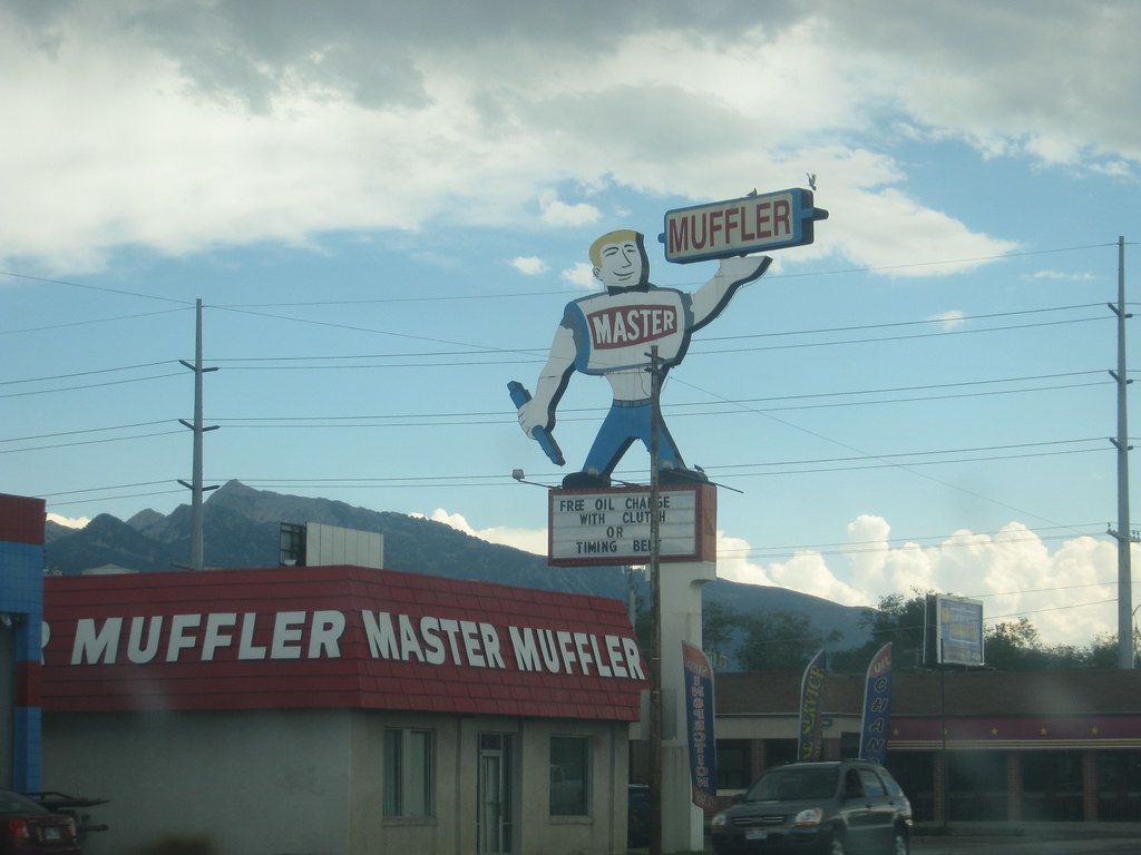 Muffler Man Retro guy sign for Master Muffler South Salt L… Flickr