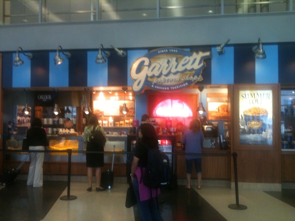 Garrett Popcorn Terminal 3 Chicago O'Hare Airport Gay